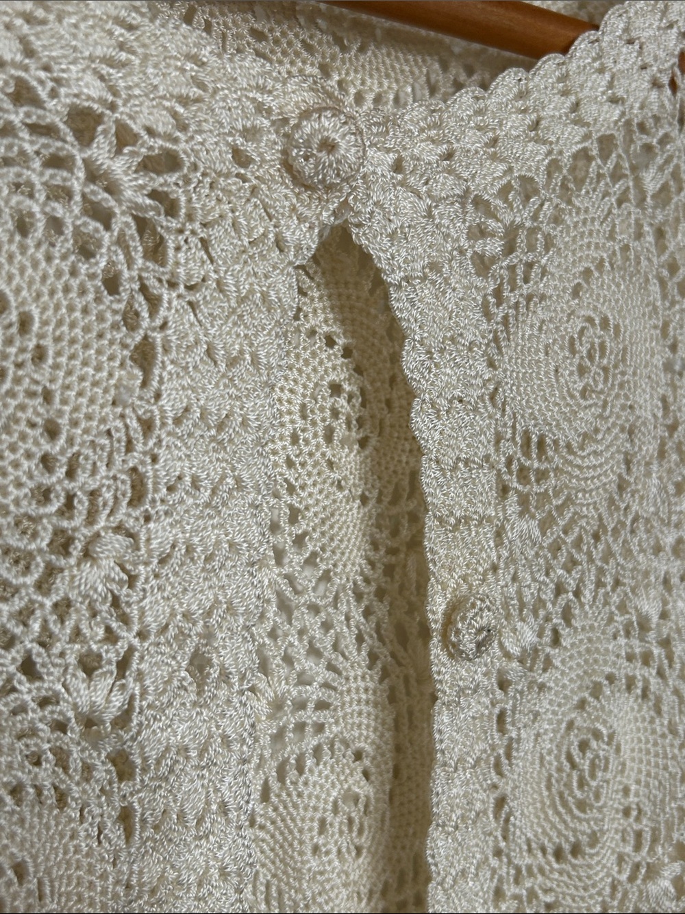 Vintage Hand Crocheted Cream Lace Cardigan Sweater - Picture 6 of 11